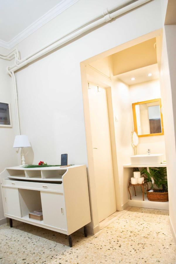 Filopappou Decent Apartment Atena Exterior foto