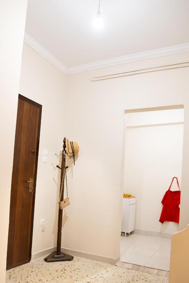 Filopappou Decent Apartment Atena Exterior foto