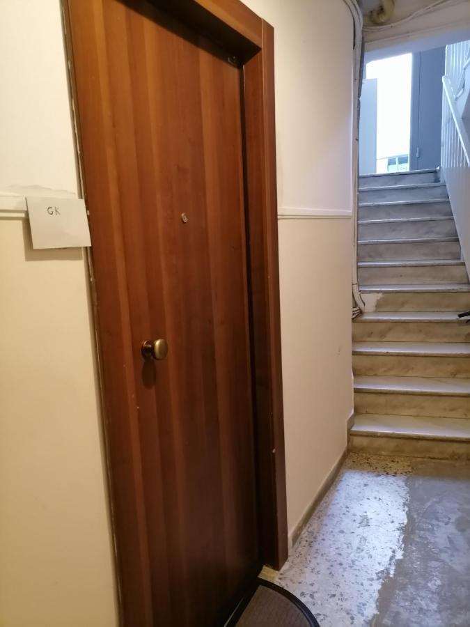 Filopappou Decent Apartment Atena Exterior foto